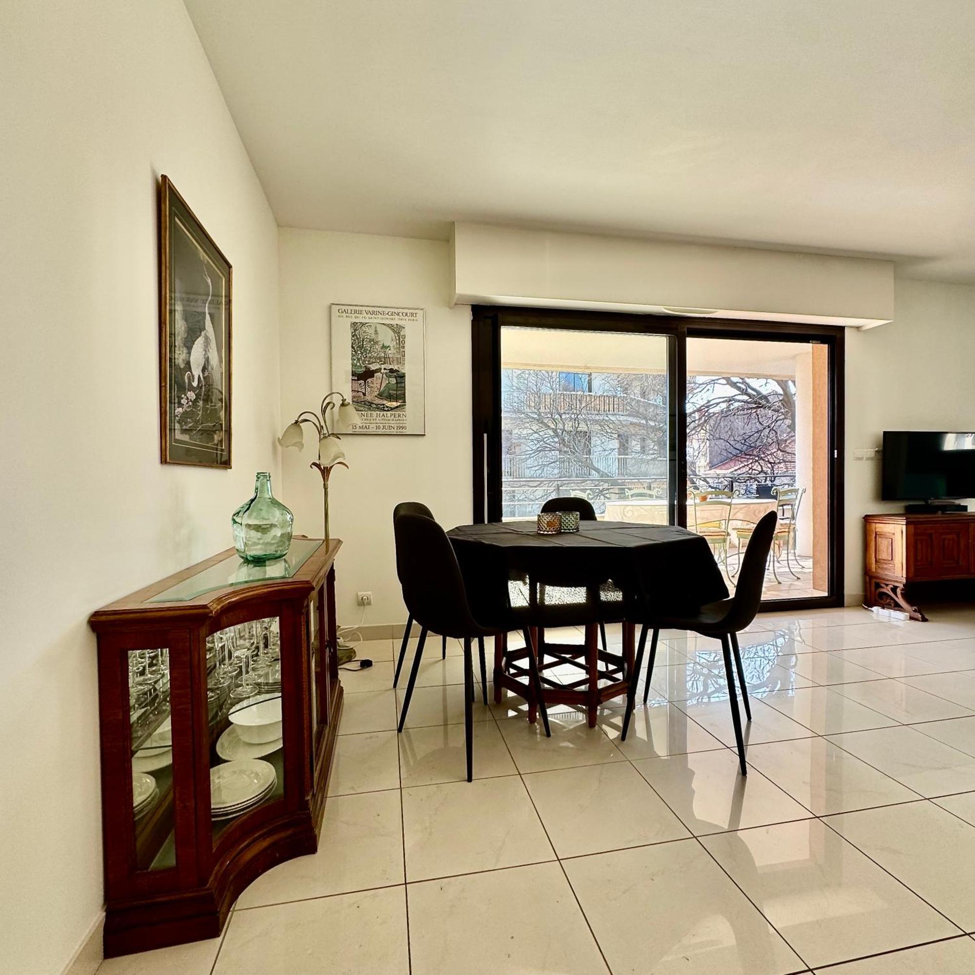 Spacious Luxury Apt, 12 Min Walk To Croisette Beach And Conf Centre 칸느 외부 사진